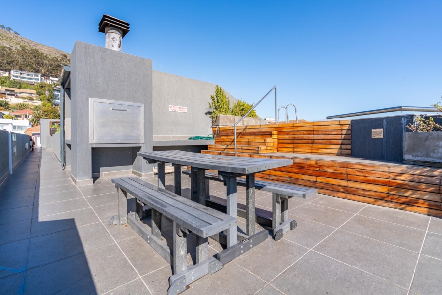 To Let 2 Bedroom Property for Rent in Three Anchor Bay Western Cape